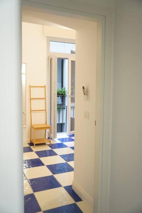 Appartamento Maison Olivia, Nuovo In Zona Chiaia