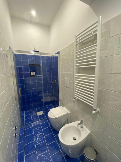 Apartment Maison Olivia, Nuovo In Zona Chiaia